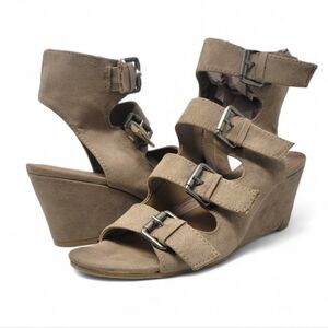 DV by Dolce Vita "Leeann" Buckle Strap Wedge Sandals Size 6